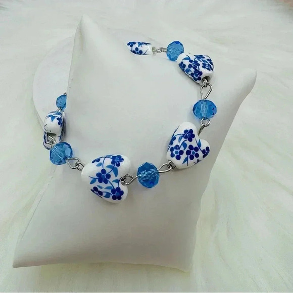Blue & White Porcelain Heart Bead Bracelet - Picture 5 of 5